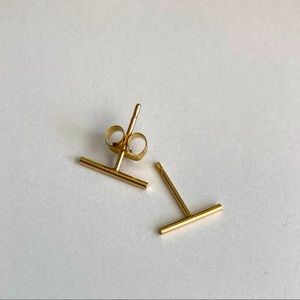 Simple Gold Bar Studs
